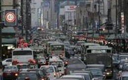 Nhật Bản: Khuyến khích người già trả bằng lái ô tô